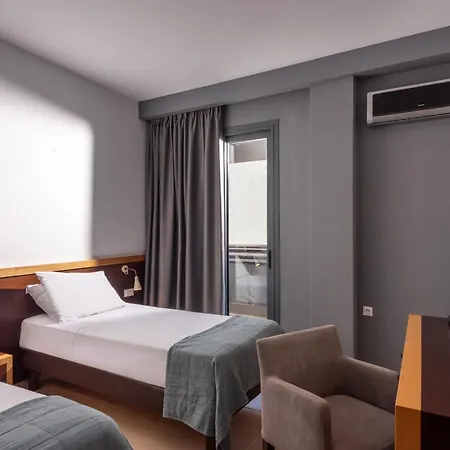 Iraklion Hotel 3*