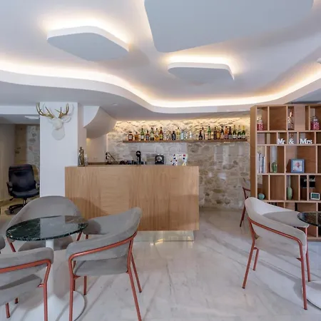 Iraklion Hotel